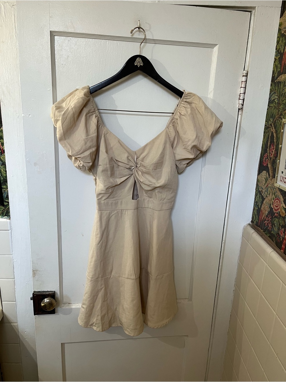TRIXXI Beige Puff Sleeve Twist Front Cutout Mini Dress Size Large EUC